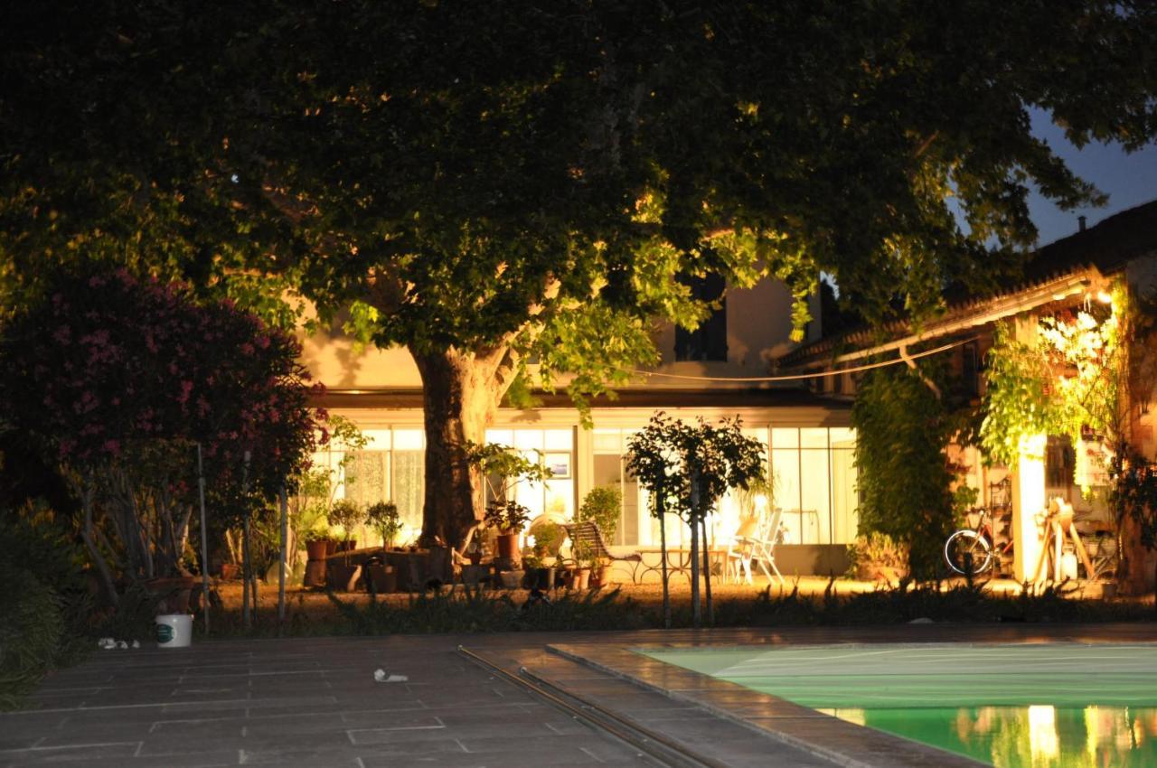 La Ferme De Tonton Jules 2 Hotel Entraigues-sur-la-Sorgue Luaran gambar